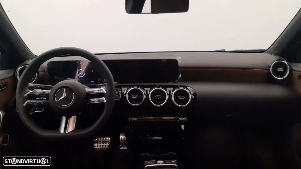 Mercedes-Benz A 250 e - 18