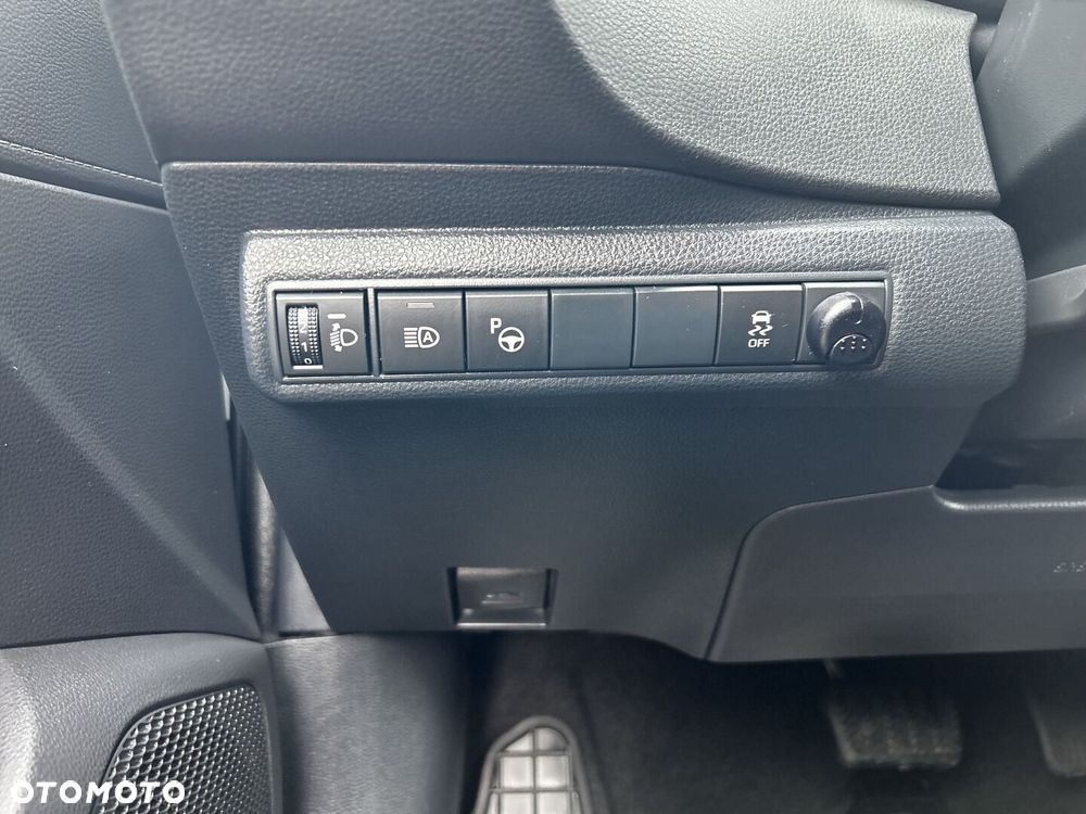 Toyota Corolla - 30
