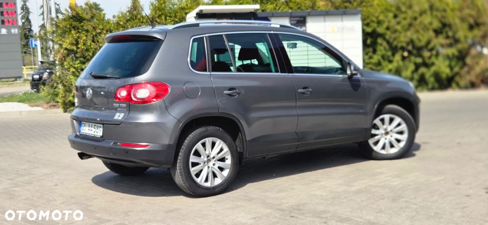 Volkswagen Tiguan 2.0 TDI DPF BlueMotion Technology Exclusive - 16