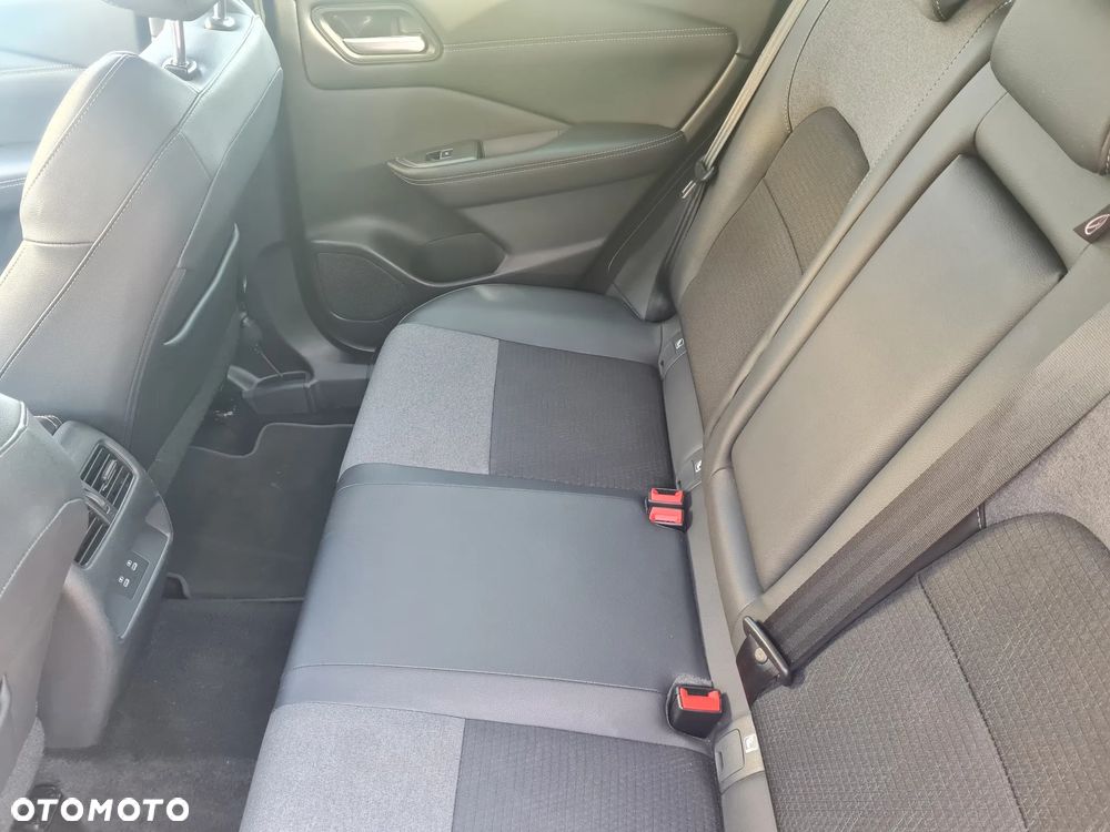 Nissan Qashqai 1.3 DIG-T MHEV N-Connecta Xtronic - 6