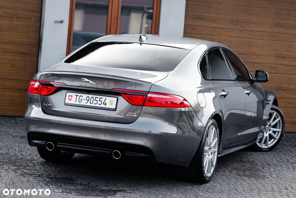 Jaguar XF 35t R-Sport - 9