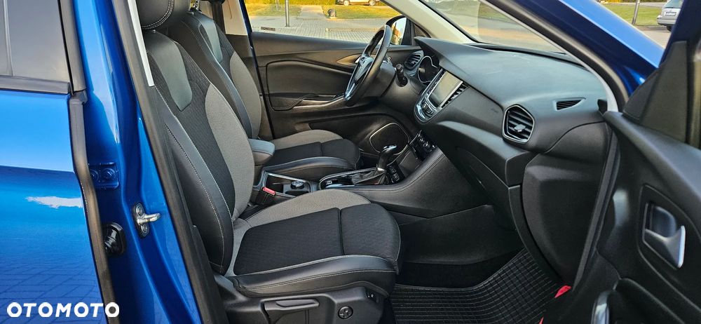 Opel Grandland X 1.2 Start/Stop Automatik Business Edition - 11