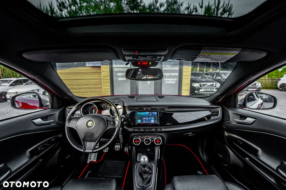 Alfa Romeo Giulietta 1.8 TBi 16V Quadrifoglio Verde - 24