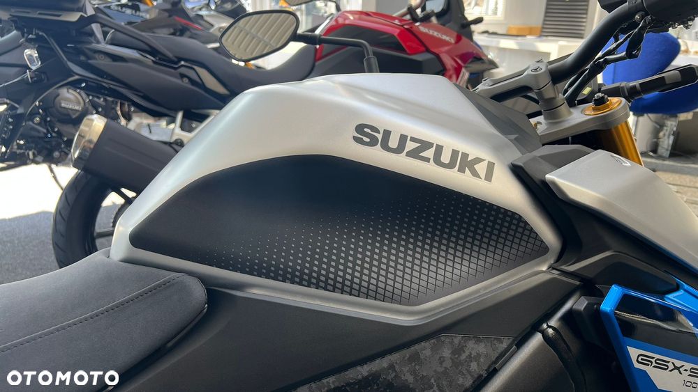 Suzuki GSX 1000 - 14
