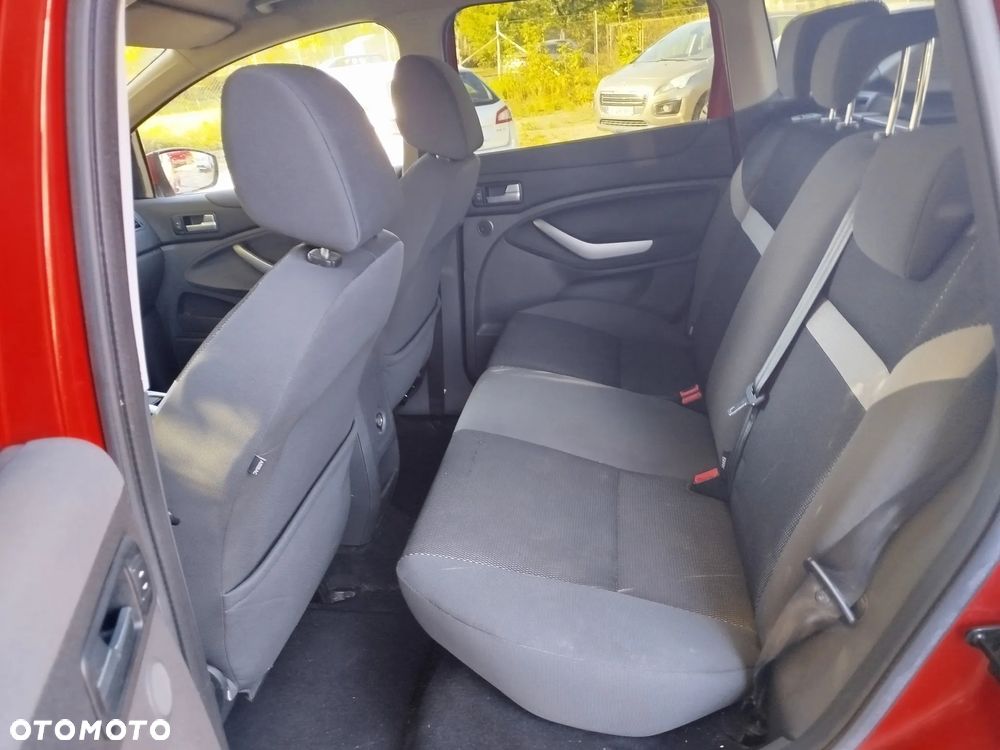 Ford Kuga 2.0 TDCi Titanium - 24