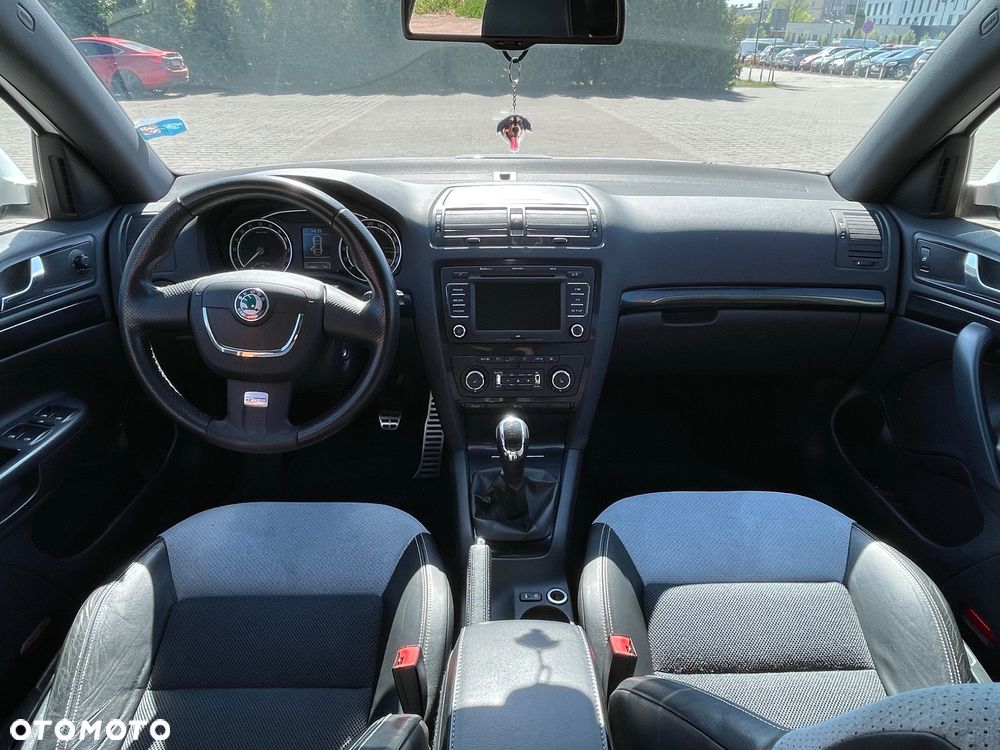 Skoda Octavia 2.0 TDI DPF RS - 14