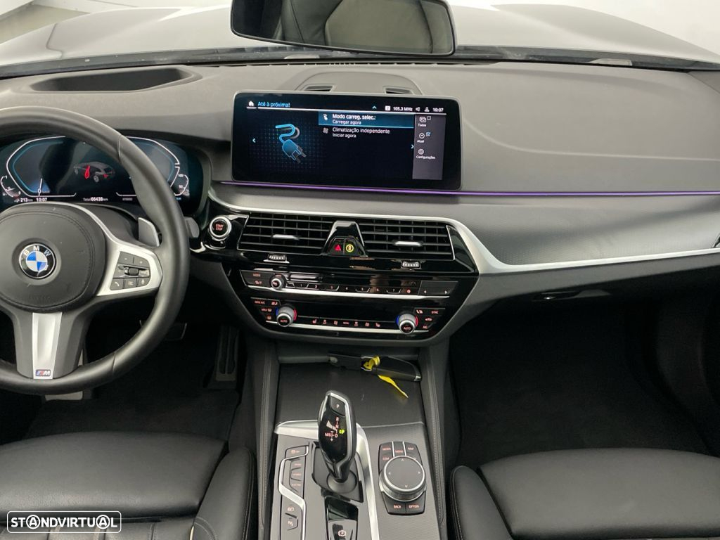 BMW 520 e Pack M - 10