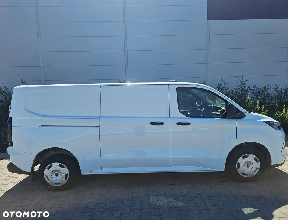 Ford TRANSIT CUSTOM - 4