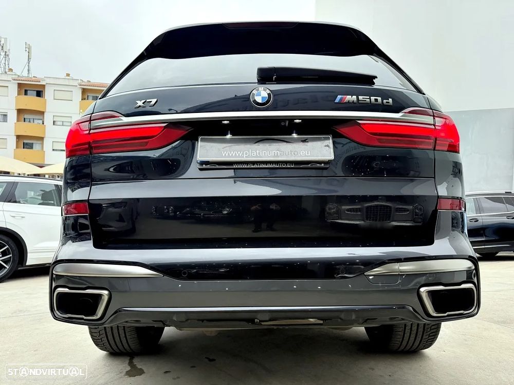 BMW X7 M50d - 57