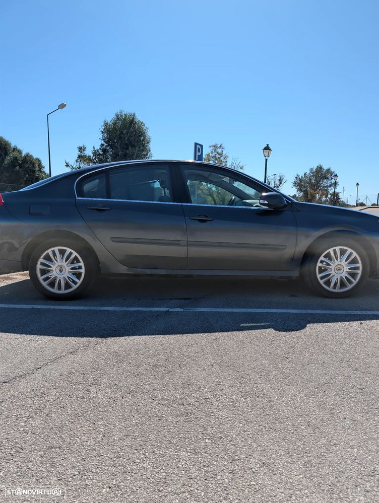 Renault Laguna 2008 photo 4