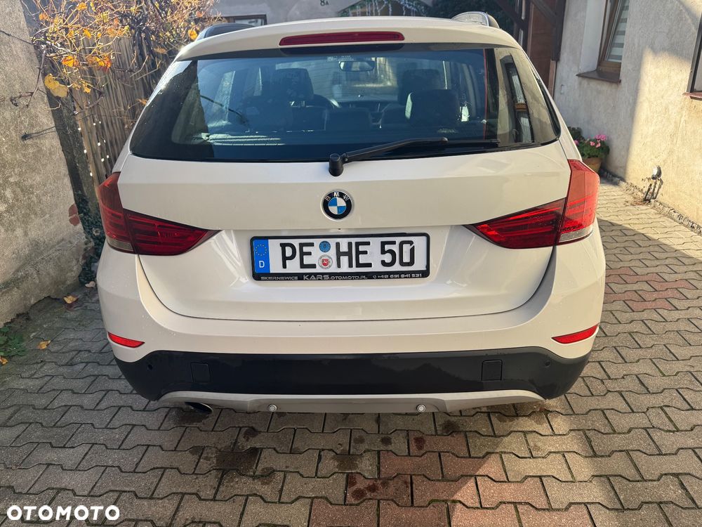 BMW X1 sDrive18i xLine - 9