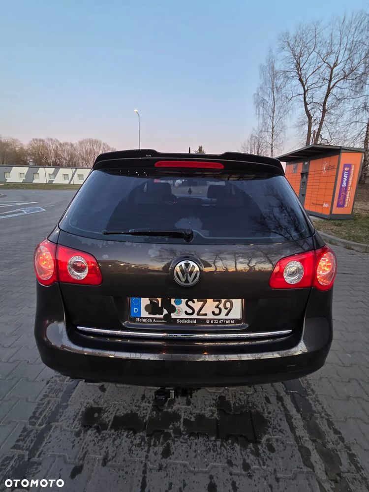 Volkswagen Passat 2.0 TDI DPF Individual Chrom - 2