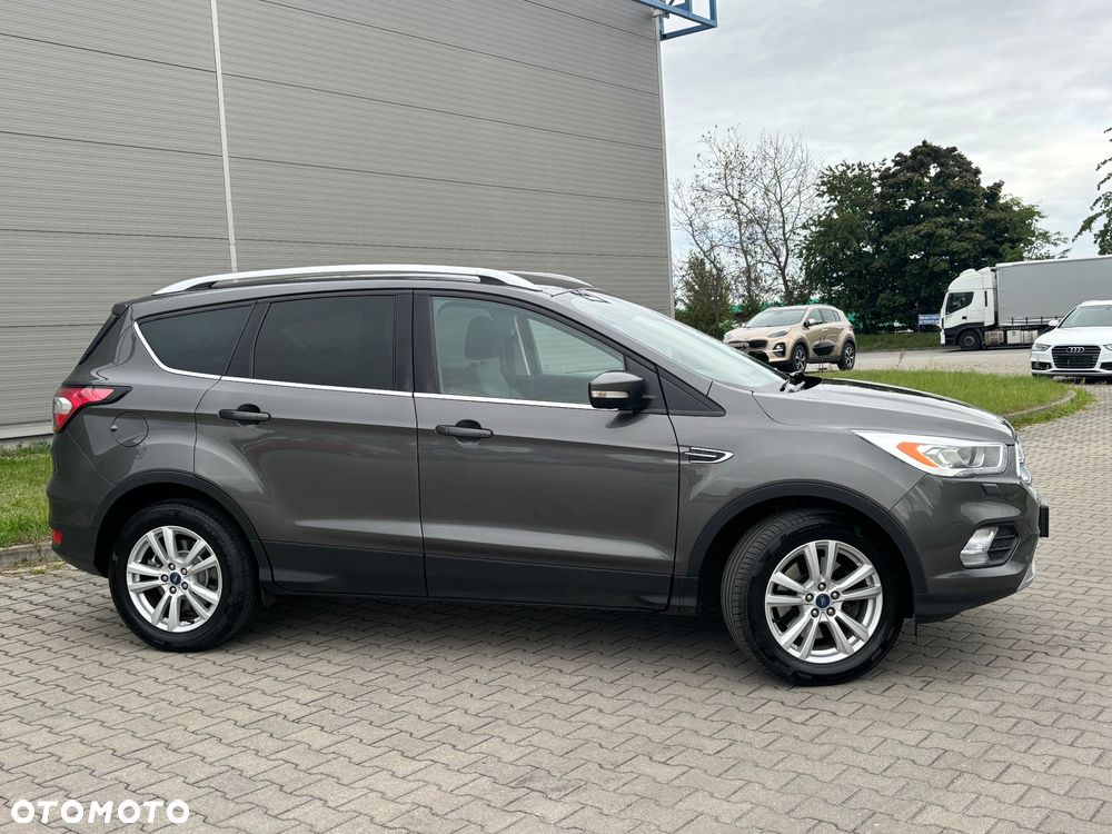Ford Kuga 2.0 TDCi 4x2 Titanium - 8