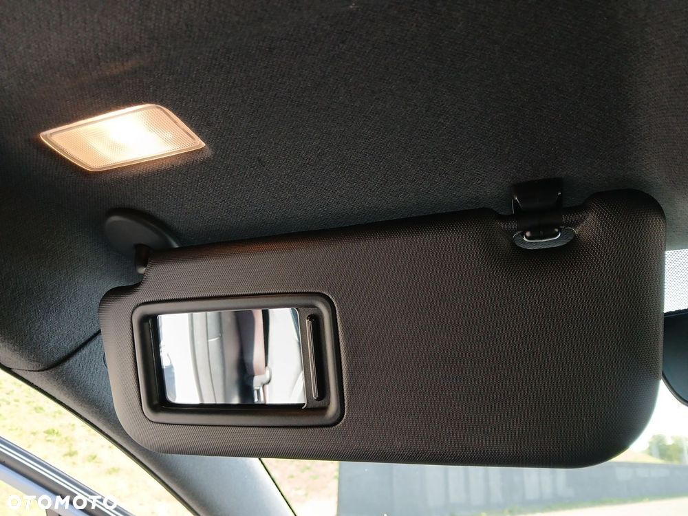 Toyota Corolla 2.0 Hybrid Comfort - 39