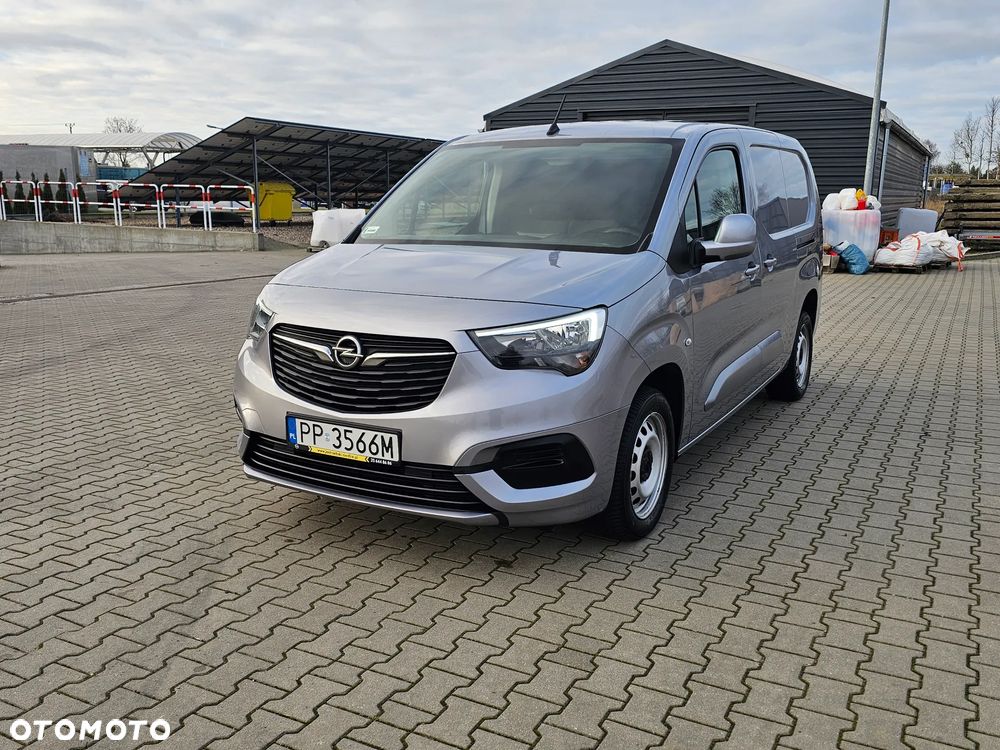 Opel COMBO - 1