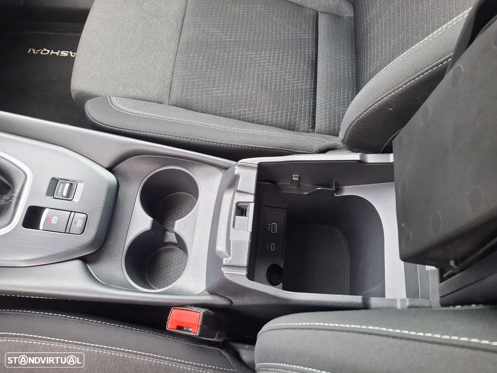 Nissan Qashqai 1.3 DIG-T N-Connecta LED - 19