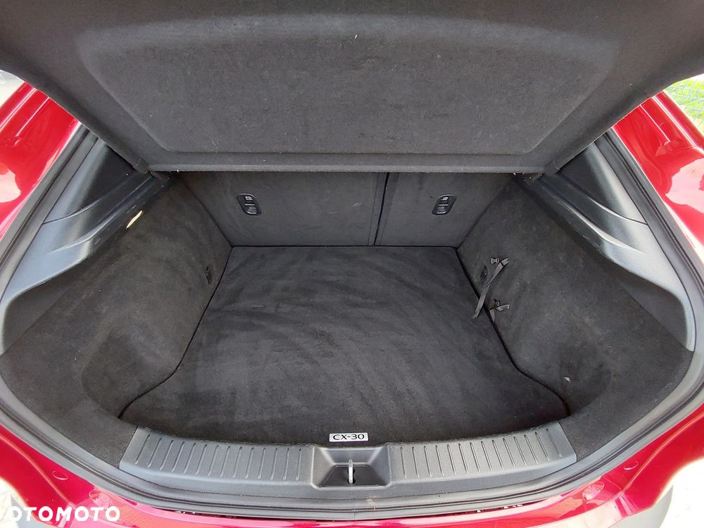 Mazda CX-30 2.0 mHEV Hikari 2WD - 17