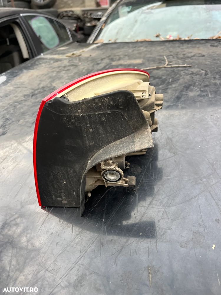 Stop stanga/Stop dreapta spate aripa Audi A4 B7 sedan complet cu soclu - 4