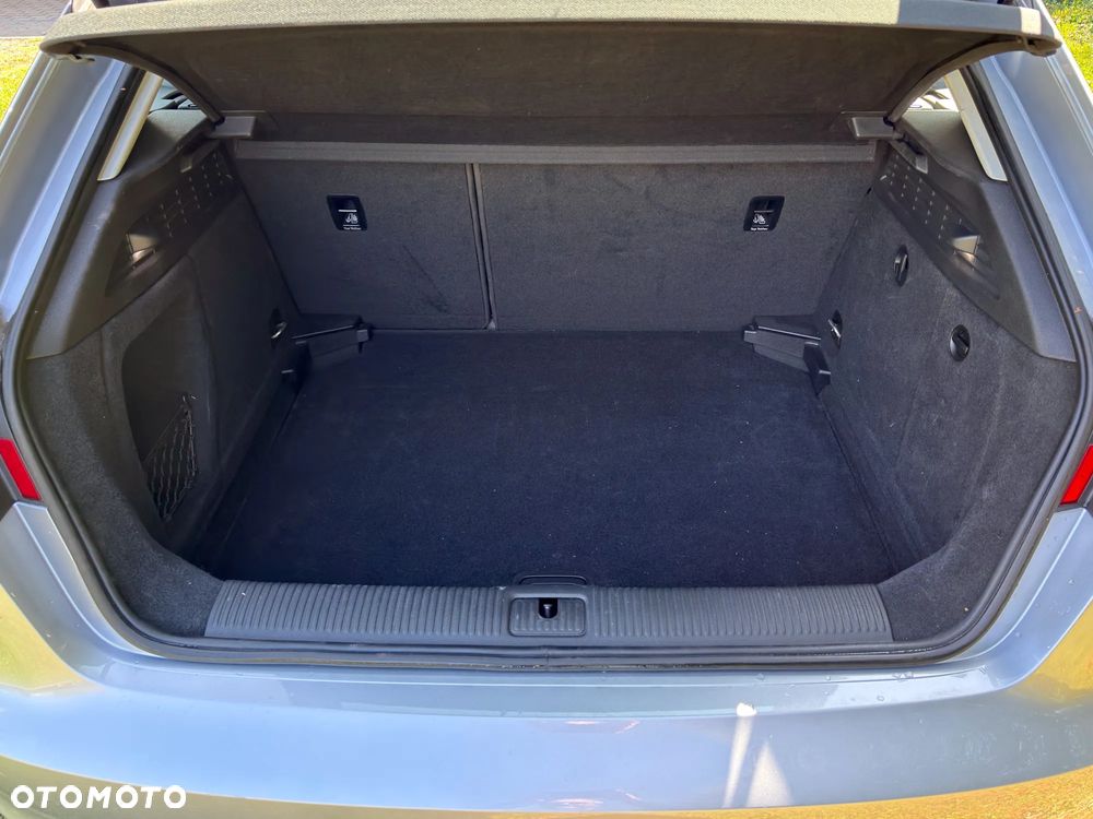 Audi A3 Sportback 2.0 TDI Ambiente S tronic - 15