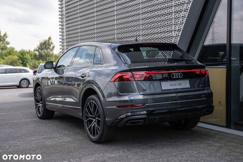 Audi Q8 - 4