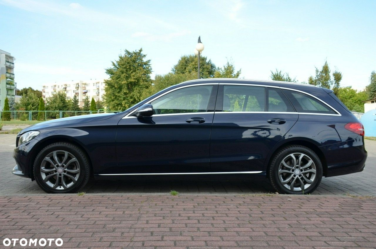 Mercedes-Benz Klasa C - 32