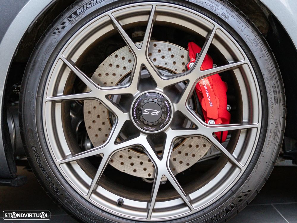 Porsche 718 Spyder - 24