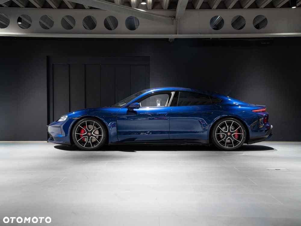 Porsche Taycan 2024 photo 2