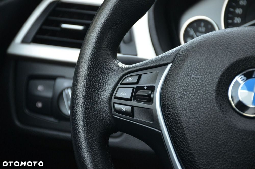 BMW Seria 3 - 30