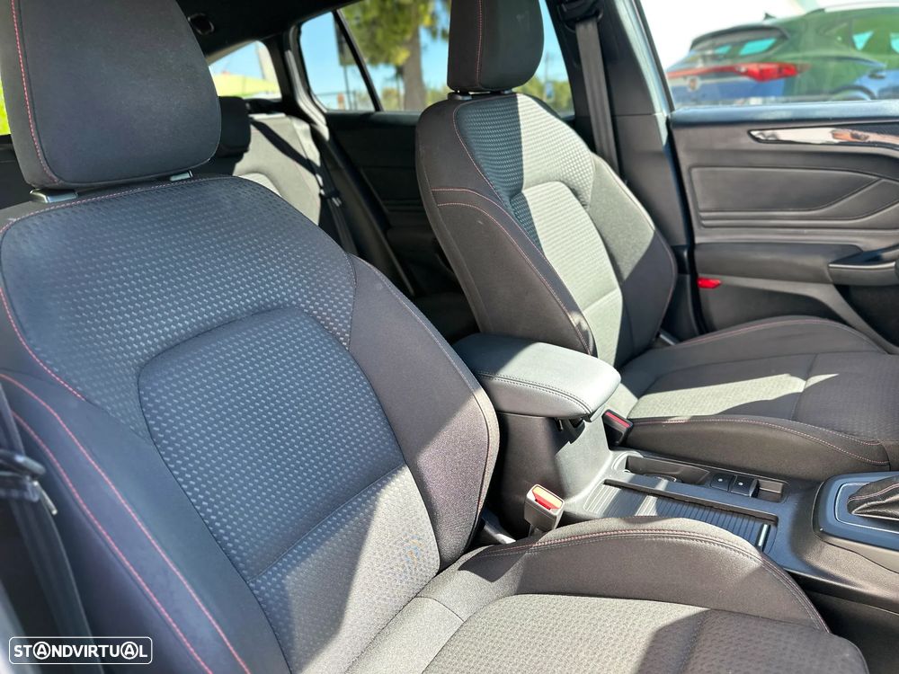 Ford Focus 1.0 EcoBoost MHEV ST-Line Aut. - 11