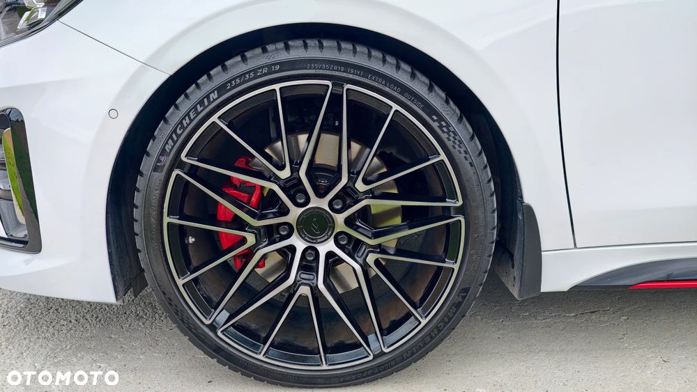 Kia ProCeed 1.6 T-GDI GT DCT - 8