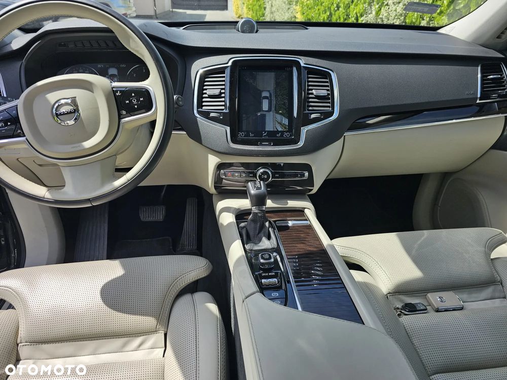 Volvo XC 90 D5 AWD Inscription - 19