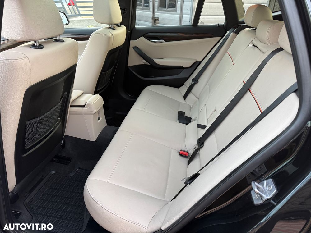 BMW X1 xDrive20d Aut. Sport Line - 31