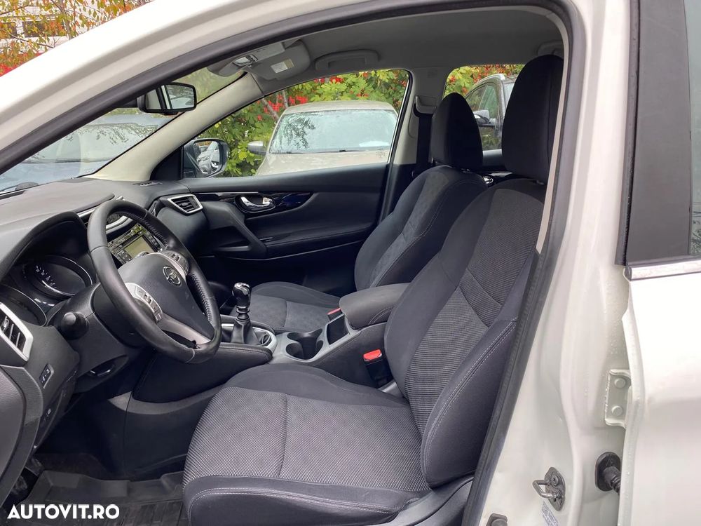 Nissan Qashqai 1.6L dCi Start/Stop 4X4-i Acenta - 5