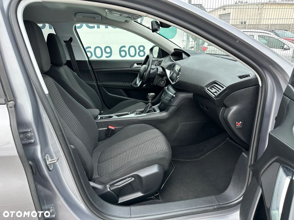 Peugeot 308 PureTech 110 Stop & Start Style - 17