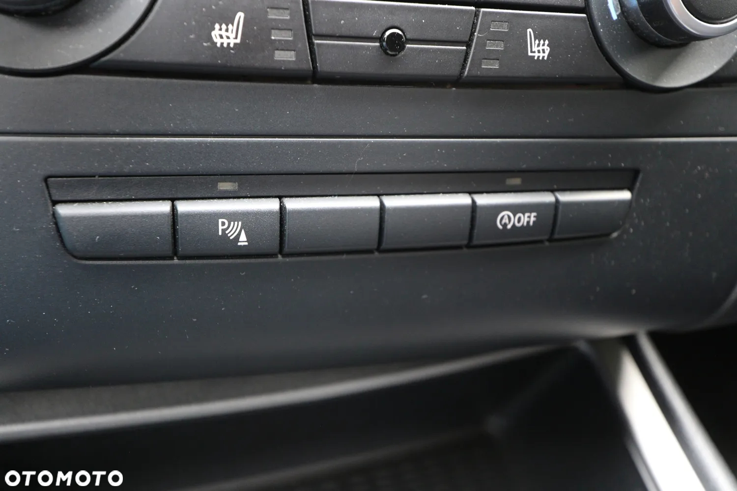 BMW Seria 1 118i - 12