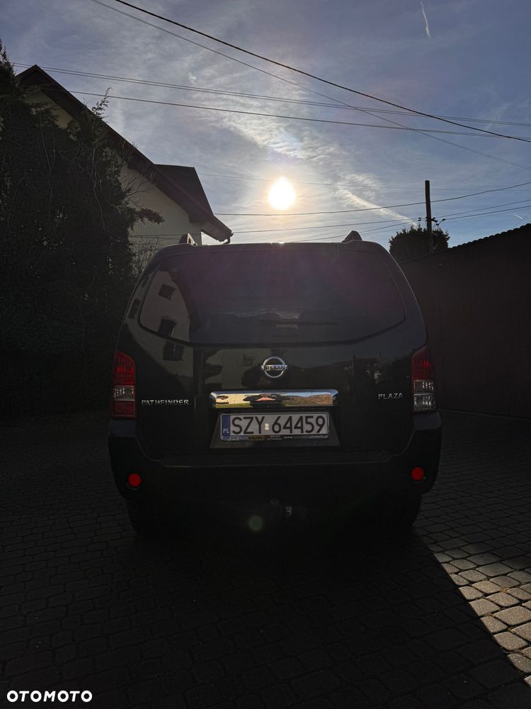 Nissan Pathfinder 2.5 dCi Premium - 15