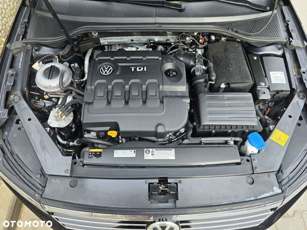 Volkswagen Passat 1.6 TDI (BlueMotion Technology) Comfortline - 31