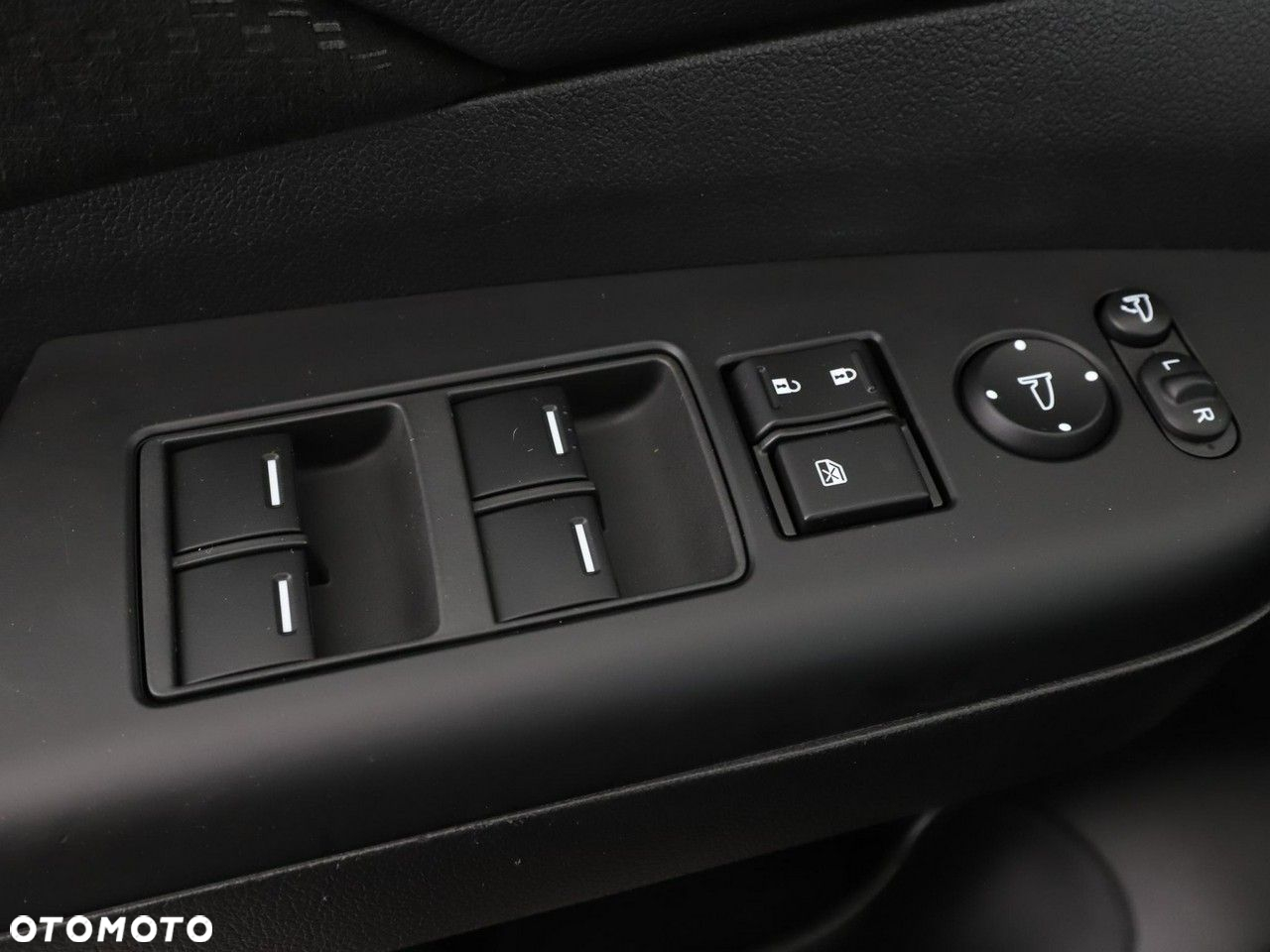 Honda CR-V 2.0i-VTEC 4WD Automatik Elegance - 37