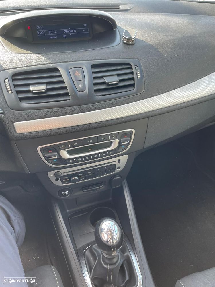 Renault Mégane Sport Tourer 1.5 dCi Confort SS - 11