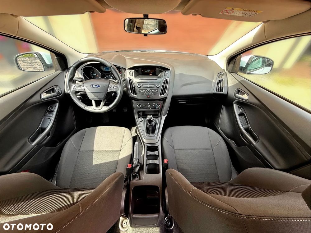 Ford Focus 1.0 EcoBoost Trend Sport - 11