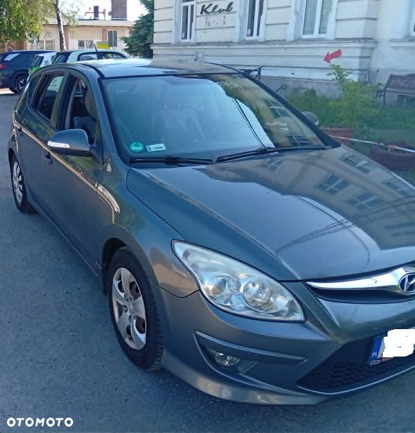 Hyundai i30 1.6 CRDi Classic + - 4
