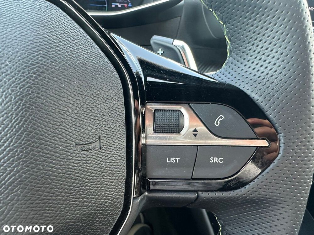 Peugeot 2008 PureTech mHEV Active e-DCS6 - 18