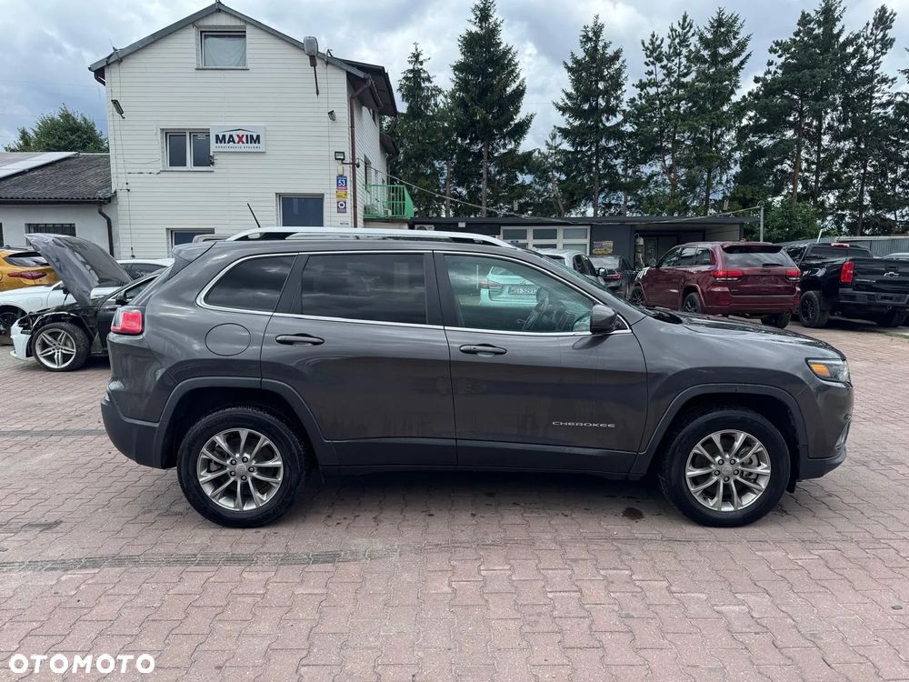 Jeep Cherokee - 2