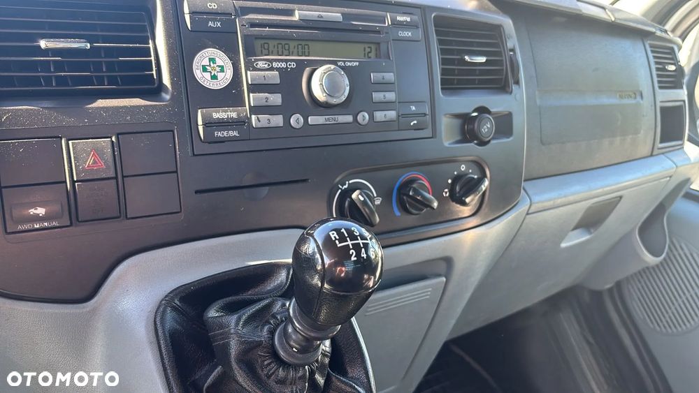 Ford Transit - 10