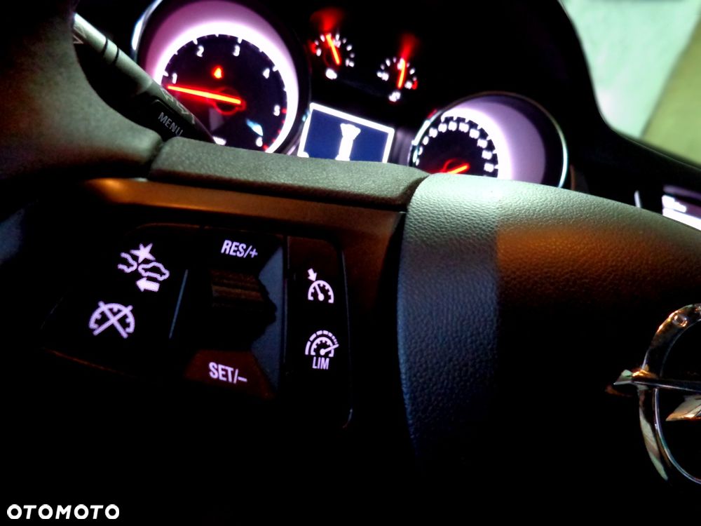 Opel Astra 1.6 D (CDTI) Innovation - 26