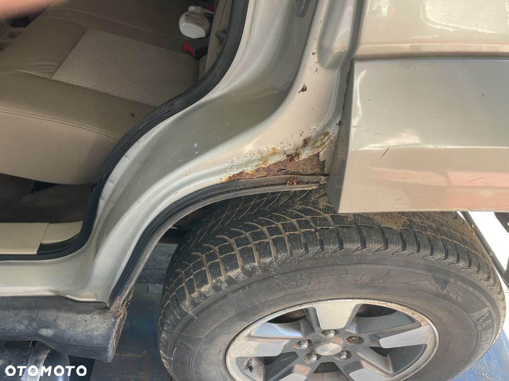 Jeep Liberty 3.7 4x4 - 13