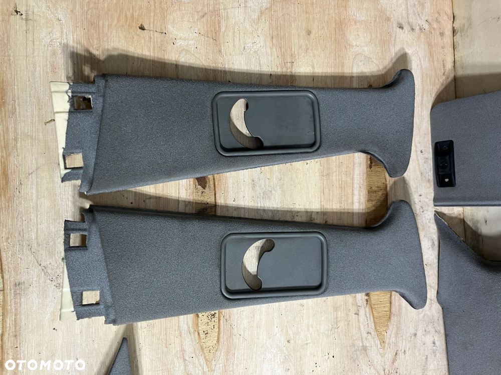 OSŁONA SŁUPKA OSŁONY SŁUPKÓW BMW E34 SEDAN LIFT PODSUFITKA MASKOWNICE PODSUFITKI POSZYCIA LAMPKI JUPITERKI LAMPKA KIEROWCY 1384011 - 4