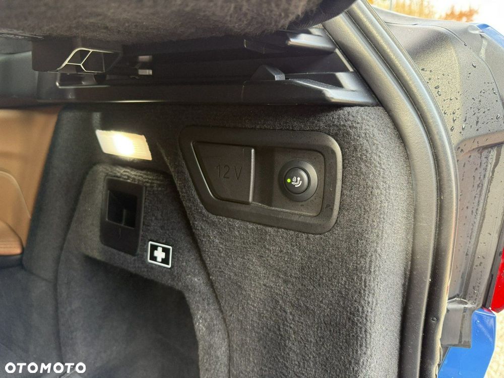 BMW X7 M50i sport - 33