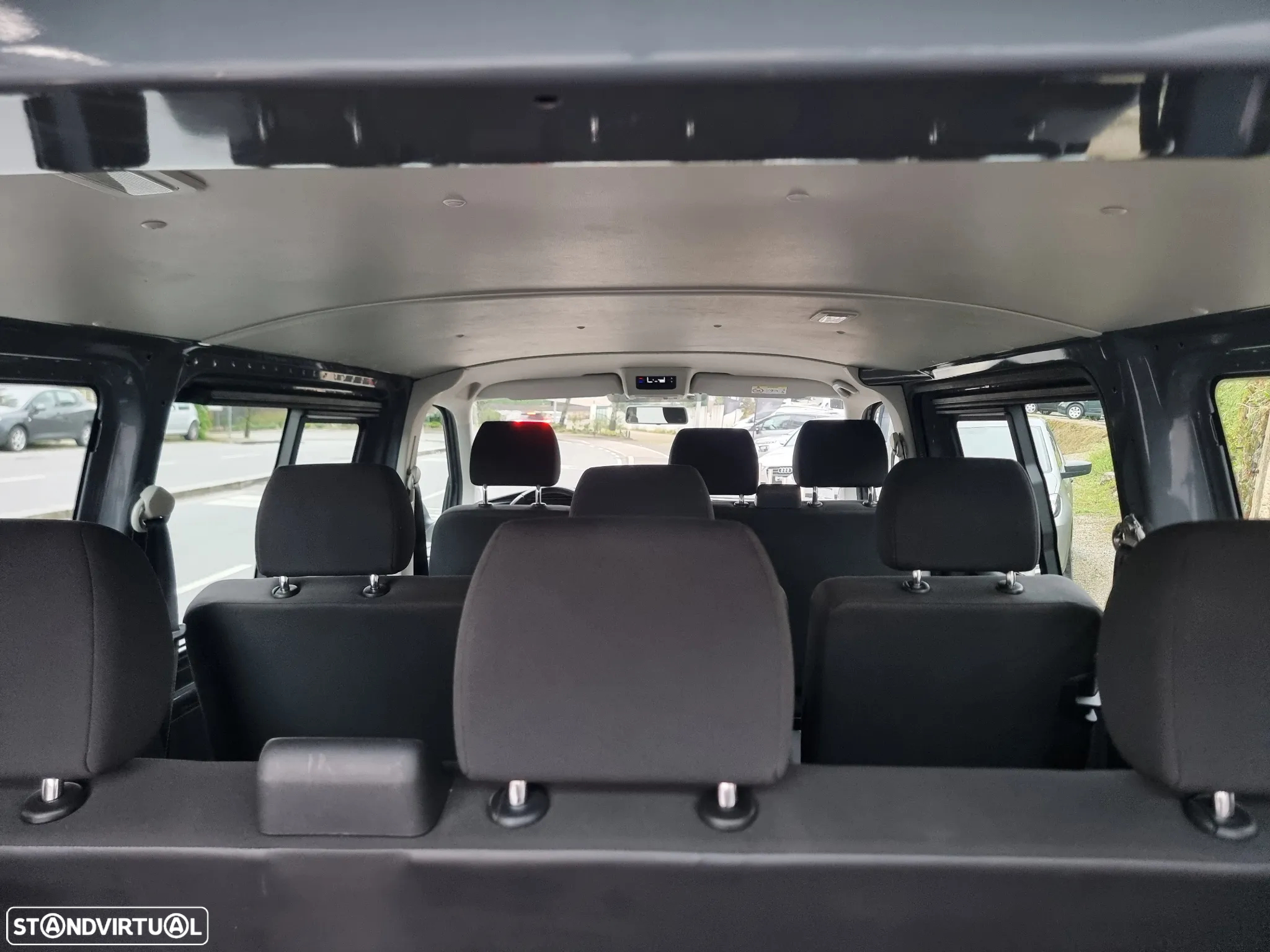 VW Transporter 2.0 TDI Extra AC - 23