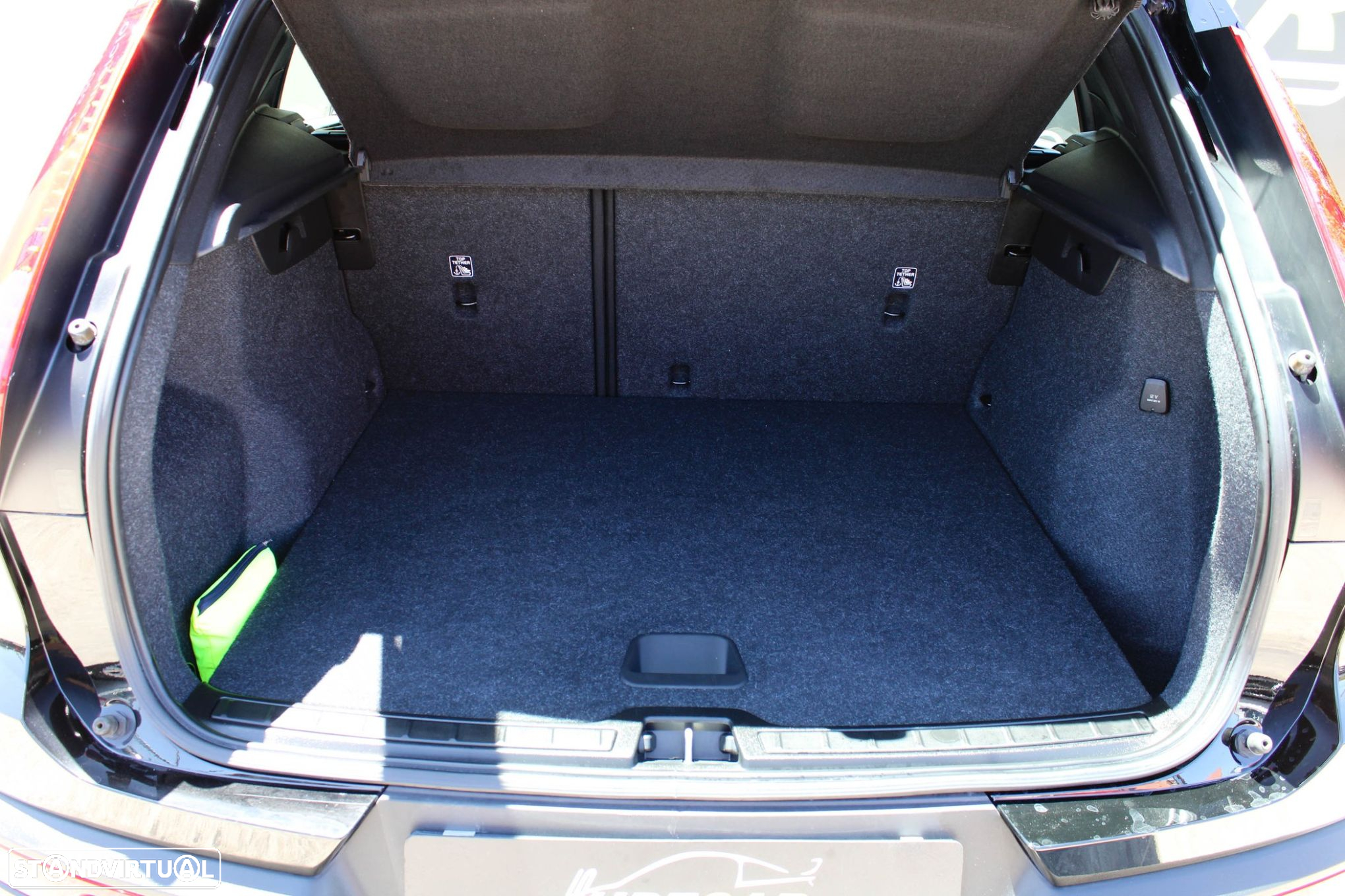 Volvo XC 40 1.5 T2 Momentum Core - 53